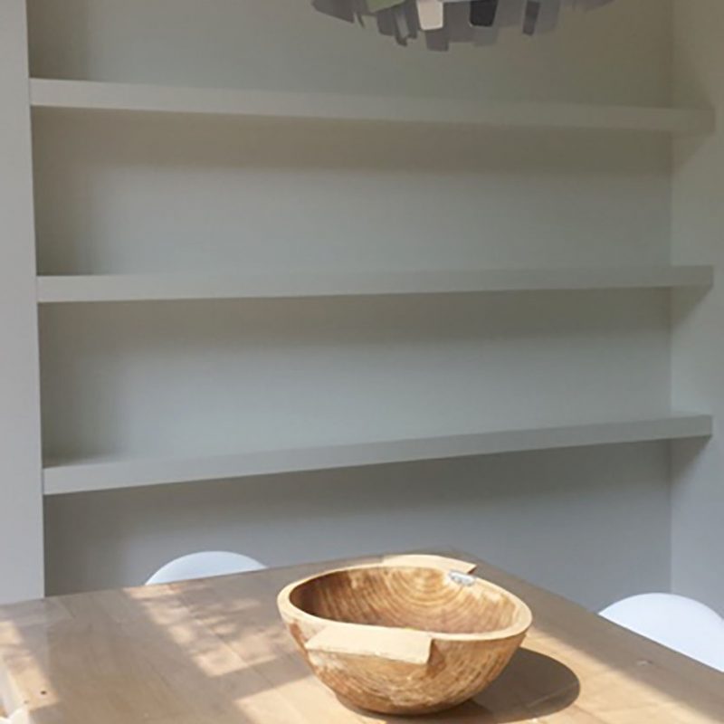 Zwevende boekenplank