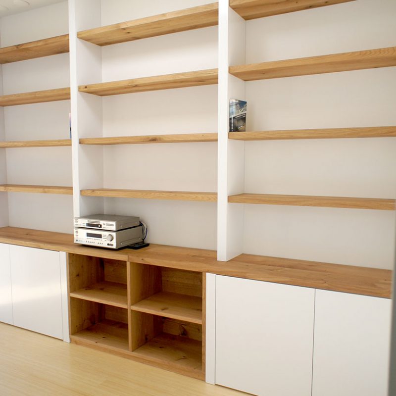 Eiken boekenkast